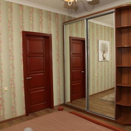 Apartments On Moskovskaya Street 第聂伯罗彼得罗夫斯克 外观 照片